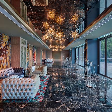 Angsana Teluk Bahang, Penang Batu Feringgi Buitenkant foto The lobby of the hotel