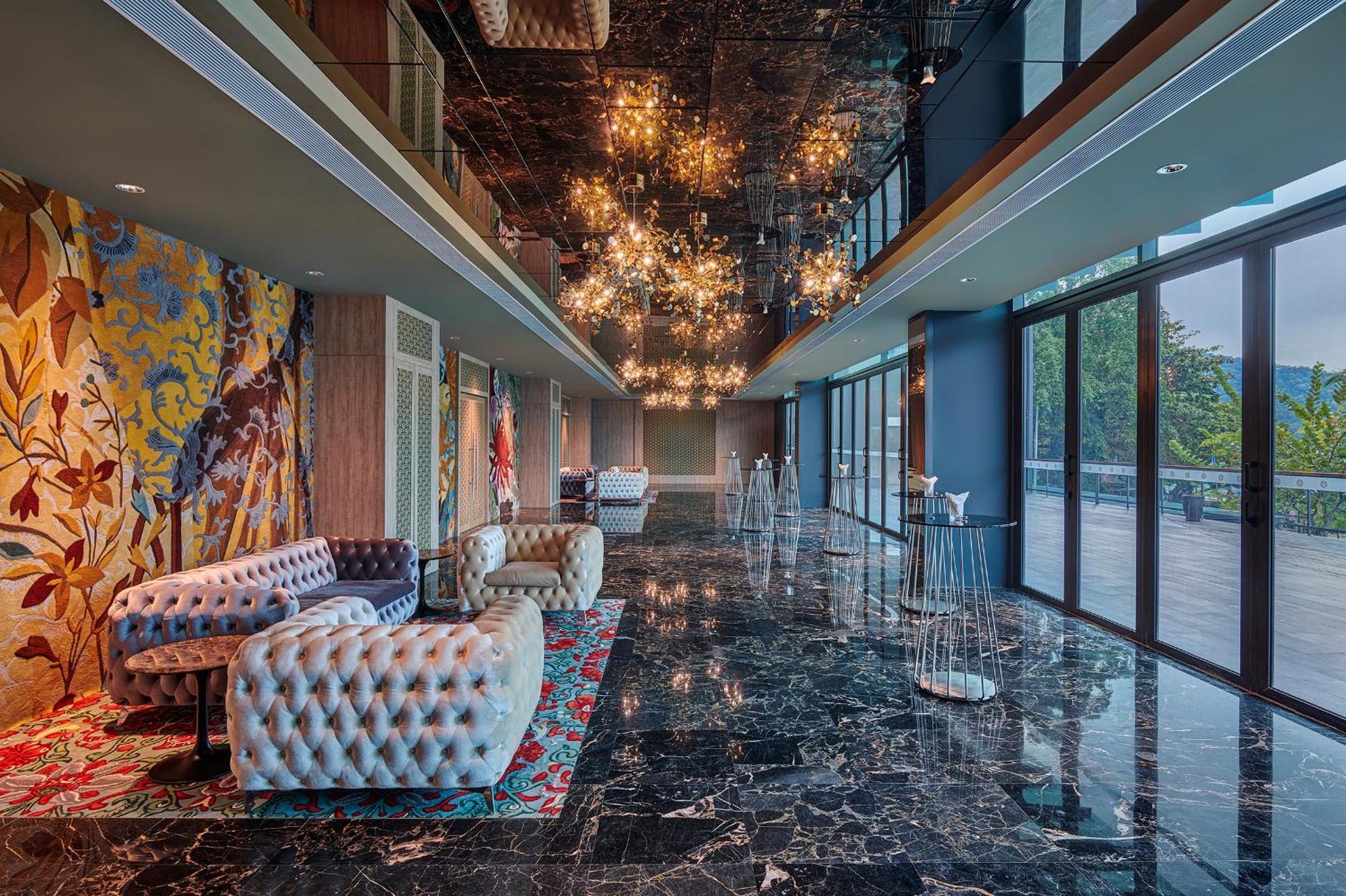 Angsana Teluk Bahang, Penang Batu Feringgi Buitenkant foto The lobby of the hotel